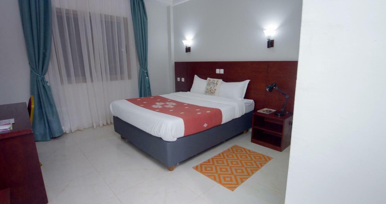 Hotel La Rose Blanche Korhogo Eksteriør bilde