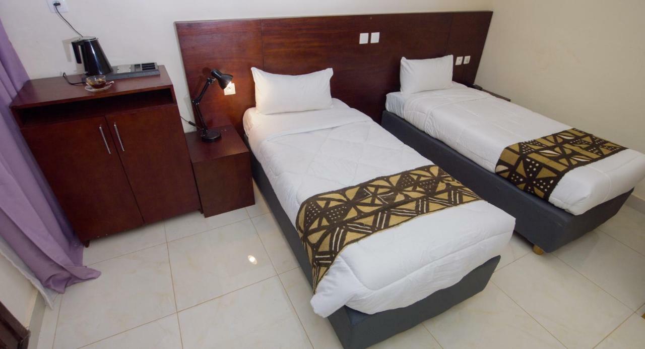 Hotel La Rose Blanche Korhogo Eksteriør bilde