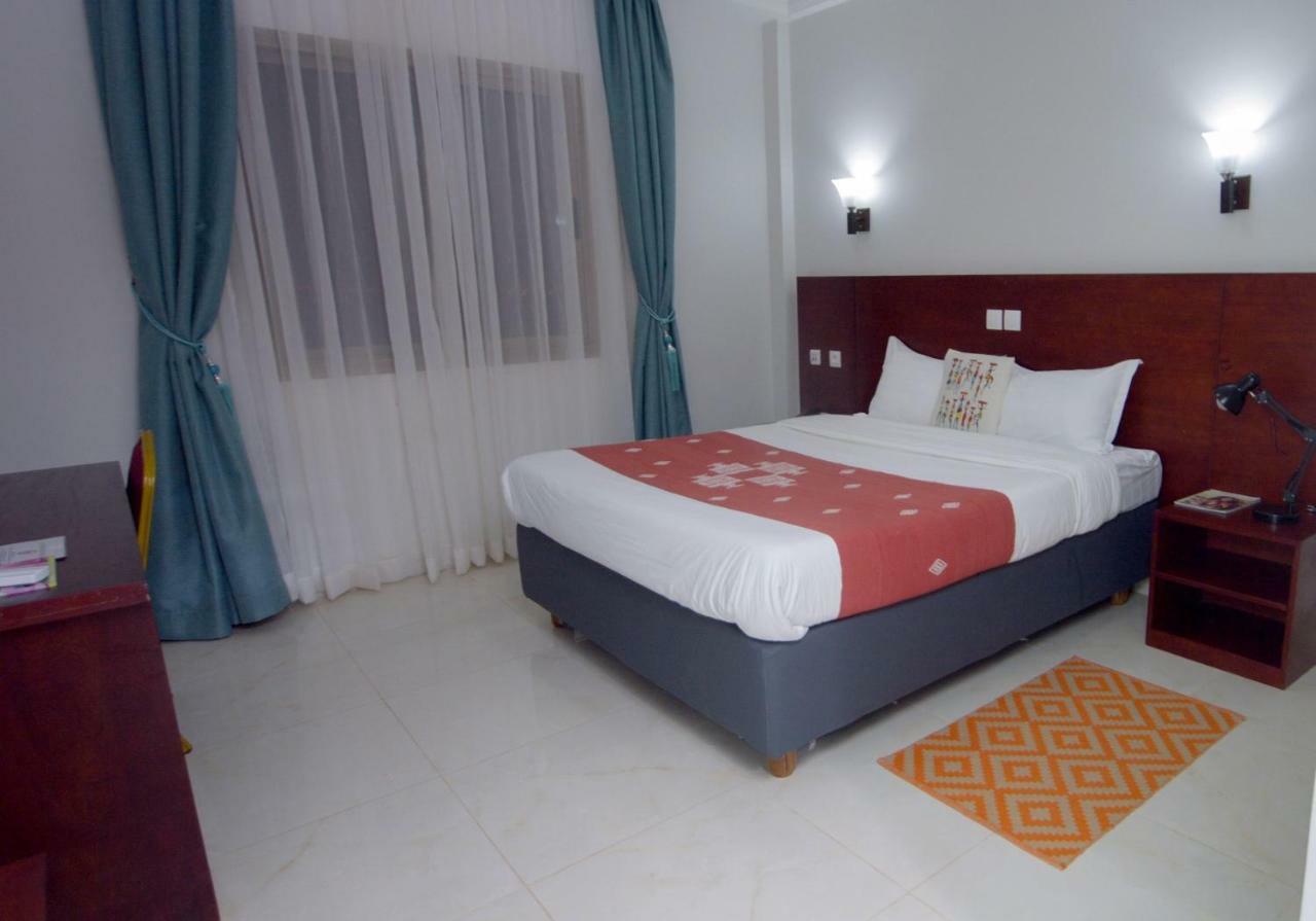Hotel La Rose Blanche Korhogo Eksteriør bilde